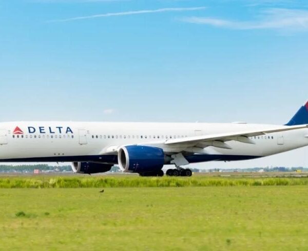 Delta Air Lines de EEUU mantendrá vuelos reducidos a Cuba en invierno