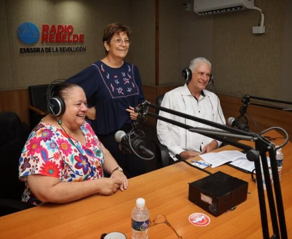 Presidente de Cuba anuncia nuevo programa radial “Criterio Compartido”
